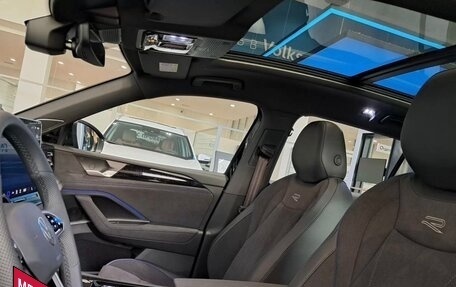 Volkswagen Tiguan, 2025 год, 5 070 000 рублей, 16 фотография