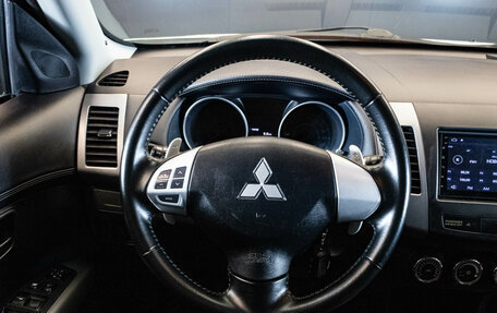 Mitsubishi Outlander III рестайлинг 3, 2010 год, 1 149 000 рублей, 6 фотография