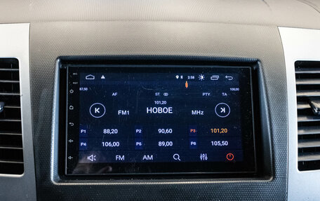 Mitsubishi Outlander III рестайлинг 3, 2010 год, 1 149 000 рублей, 17 фотография