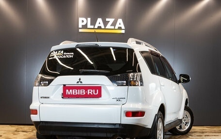 Mitsubishi Outlander III рестайлинг 3, 2010 год, 1 149 000 рублей, 4 фотография