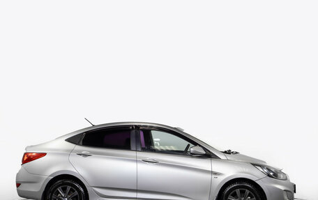 Hyundai Solaris II рестайлинг, 2011 год, 528 000 рублей, 3 фотография