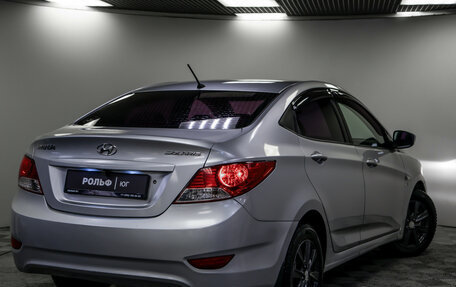 Hyundai Solaris II рестайлинг, 2011 год, 528 000 рублей, 19 фотография