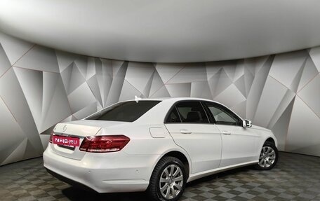 Mercedes-Benz E-Класс, 2013 год, 1 845 000 рублей, 2 фотография