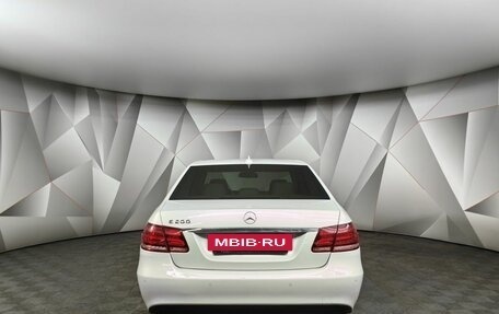 Mercedes-Benz E-Класс, 2013 год, 1 845 000 рублей, 8 фотография