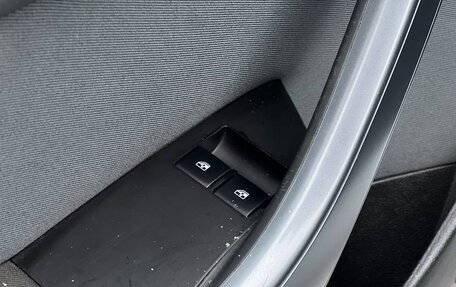 Opel Astra J, 2011 год, 789 000 рублей, 24 фотография