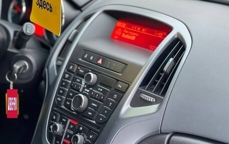 Opel Astra J, 2011 год, 789 000 рублей, 13 фотография