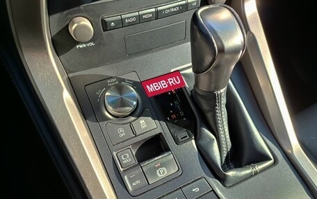 Lexus NX I, 2018 год, 2 699 000 рублей, 13 фотография