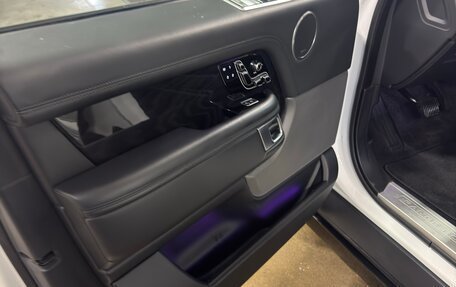 Land Rover Range Rover IV рестайлинг, 2019 год, 9 000 000 рублей, 11 фотография