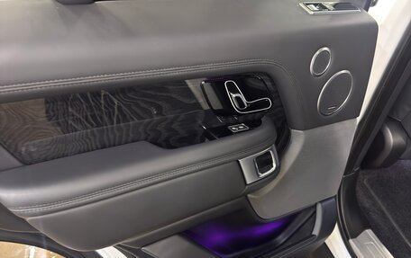 Land Rover Range Rover IV рестайлинг, 2019 год, 9 000 000 рублей, 12 фотография