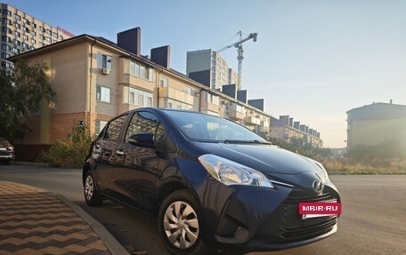 Toyota Vitz, 2018 год, 900 000 рублей, 2 фотография