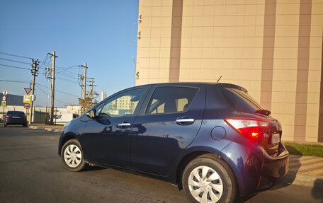 Toyota Vitz, 2018 год, 900 000 рублей, 4 фотография