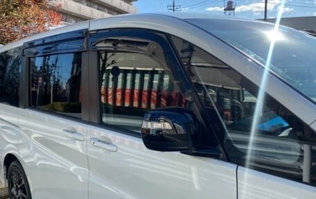 Honda Stepwgn IV, 2022 год, 2 150 000 рублей, 5 фотография