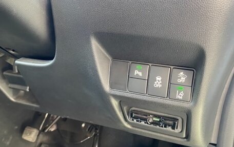 Honda Stepwgn IV, 2022 год, 2 150 000 рублей, 16 фотография