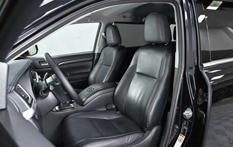 Toyota Highlander III, 2014 год, 2 499 000 рублей, 7 фотография