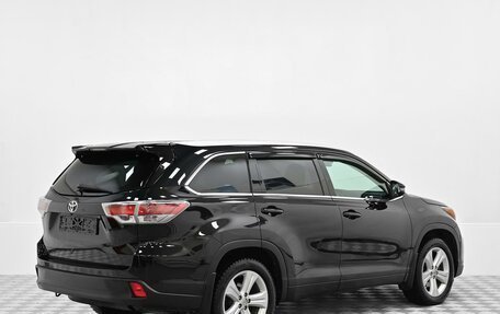 Toyota Highlander III, 2014 год, 2 499 000 рублей, 4 фотография