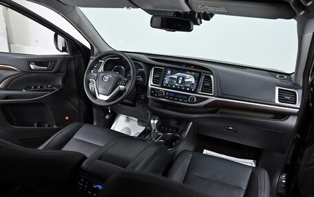 Toyota Highlander III, 2014 год, 2 499 000 рублей, 14 фотография