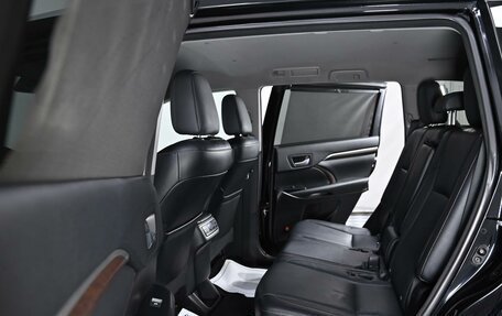 Toyota Highlander III, 2014 год, 2 499 000 рублей, 17 фотография