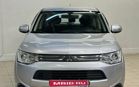 Mitsubishi Outlander III рестайлинг 3, 2013 год, 1 230 000 рублей, 2 фотография