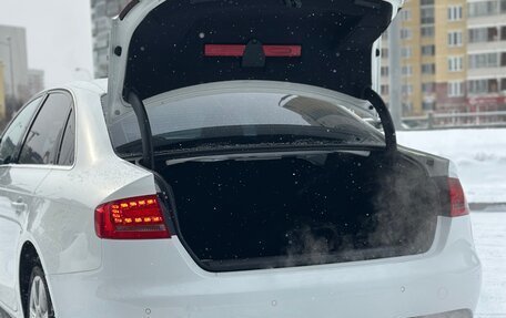 Audi A4, 2011 год, 865 000 рублей, 14 фотография