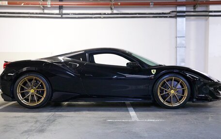 Ferrari 488, 2019 год, 75 000 000 рублей, 6 фотография