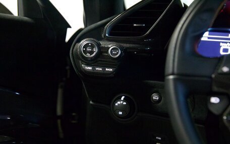 Ferrari 488, 2019 год, 75 000 000 рублей, 15 фотография