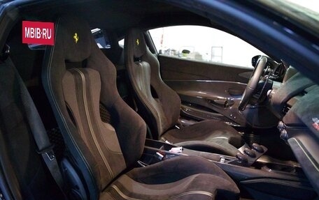 Ferrari 488, 2019 год, 75 000 000 рублей, 19 фотография