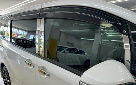 Toyota Noah III, 2021 год, 1 980 000 рублей, 9 фотография