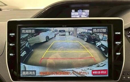 Toyota Noah III, 2021 год, 1 980 000 рублей, 12 фотография