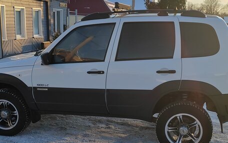 Chevrolet Niva I рестайлинг, 2015 год, 625 000 рублей, 2 фотография