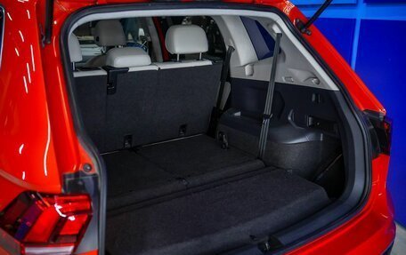 Volkswagen Tiguan II, 2017 год, 2 100 000 рублей, 9 фотография