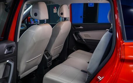 Volkswagen Tiguan II, 2017 год, 2 100 000 рублей, 14 фотография