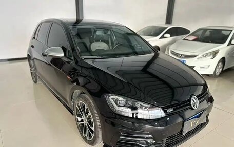 Volkswagen Golf VII, 2019 год, 1 250 013 рублей, 1 фотография
