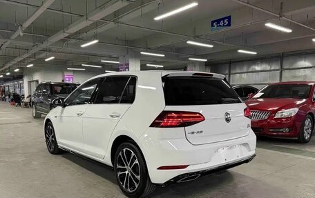 Volkswagen Golf VII, 2020 год, 1 410 013 рублей, 4 фотография