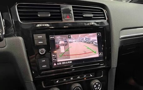 Volkswagen Golf VII, 2020 год, 1 410 013 рублей, 12 фотография