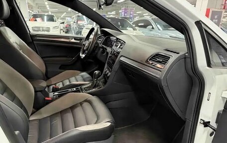 Volkswagen Golf VII, 2020 год, 1 410 013 рублей, 16 фотография