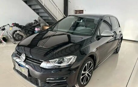 Volkswagen Golf VII, 2019 год, 1 250 013 рублей, 3 фотография