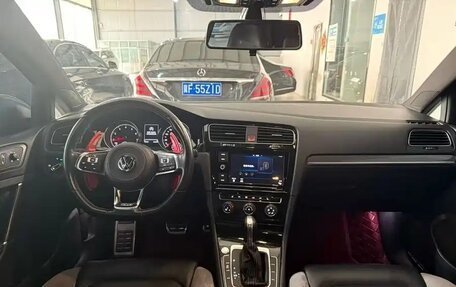 Volkswagen Golf VII, 2019 год, 1 250 013 рублей, 8 фотография