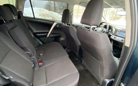 Toyota RAV4, 2018 год, 2 300 000 рублей, 11 фотография