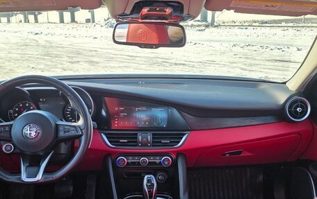 Alfa Romeo Giulia II, 2020 год, 2 100 000 рублей, 8 фотография