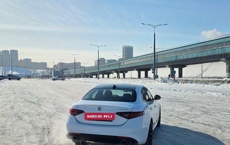 Alfa Romeo Giulia II, 2020 год, 2 100 000 рублей, 5 фотография