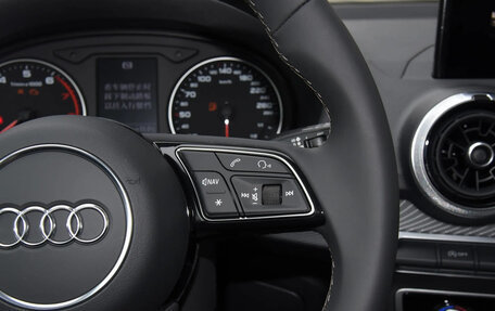 Audi Q2 I, 2025 год, 2 930 000 рублей, 23 фотография