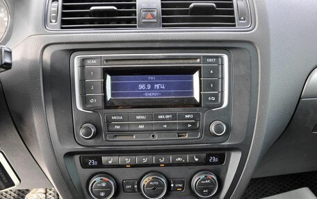 Volkswagen Jetta VI, 2015 год, 1 150 000 рублей, 13 фотография