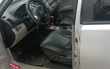 Mitsubishi Pajero Sport II рестайлинг, 2008 год, 1 300 000 рублей, 6 фотография