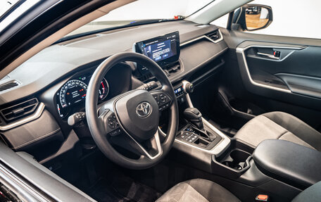 Toyota RAV4, 2025 год, 4 550 000 рублей, 6 фотография