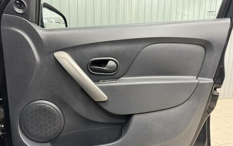 Renault Logan II, 2018 год, 770 000 рублей, 15 фотография