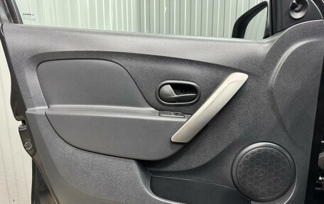 Renault Logan II, 2018 год, 770 000 рублей, 13 фотография