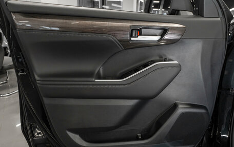 Toyota Highlander, 2025 год, 5 525 000 рублей, 23 фотография