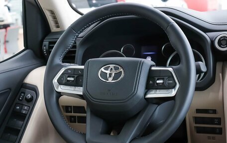 Toyota Land Cruiser, 2025 год, 16 490 000 рублей, 15 фотография