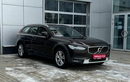 Volvo V90 Cross Country I рестайлинг, 2019 год, 2 660 000 рублей, 1 фотография