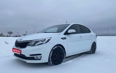 KIA Rio III рестайлинг, 2016 год, 1 050 000 рублей, 1 фотография